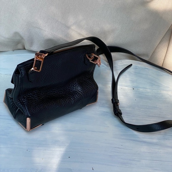 Alexander Wang Rose Gold lock black leather crossbody bag - Picture 6 of 11